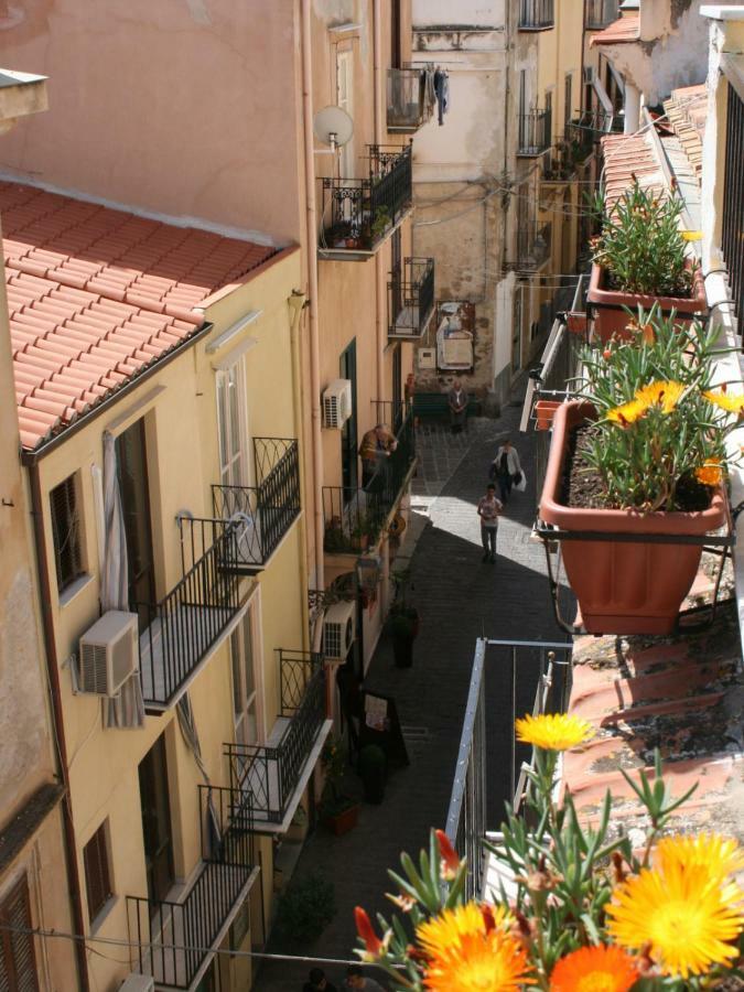 Casa Di Anna Apartment Чефалу Екстериор снимка