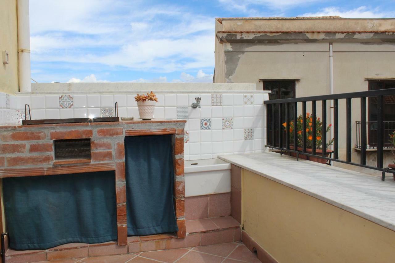 Casa Di Anna Apartment Чефалу Екстериор снимка